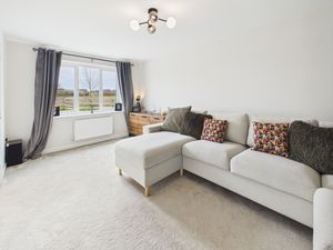 Living Room - click for photo gallery